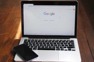 Googleフォームでパスワードを設定する方法とは？設定時の2つの注意点も解説