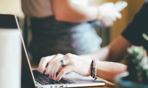 Googleフォームでファイルがアップロードできない6つの原因とは？ケース別に対処法を解説